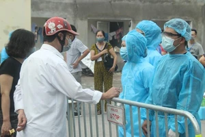 Chiều 28-12: Việt Nam thêm 10 ca COVID-19, 1 người ở TP.HCM