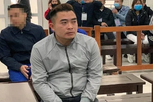 Tài xế bị phạt tù vì đậu xe lấn chiếm lòng đường