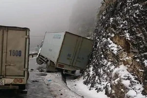 Cục CSGT: Nên ngừng lưu thông nếu đường đóng băng vì thời tiết