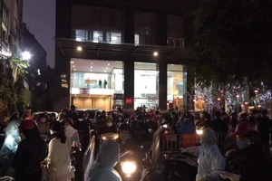 Lịch trình nữ giám đốc phòng giao dịch ngân hàng mắc COVID-19