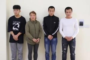 Cả nhà 4 người bị khởi tố vì đánh công an