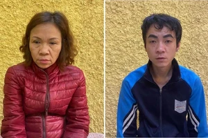 2 mẹ con trộm ví bị người dân vây bắt