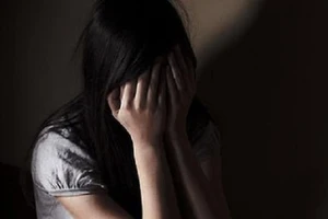 Nghi án nữ sinh lớp 10 bị nhóm bạn hiếp dâm