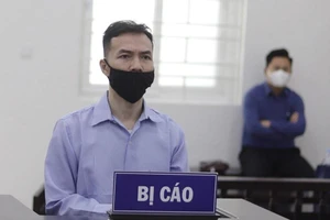 Bị cáo nói bị hại đi vay tiền nên ‘không có quyền tố cáo mình’