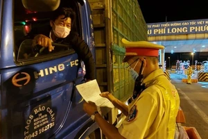 Cục CSGT yêu cầu không ‘ngăn sông cấm chợ’ trong chống dịch COVID-19