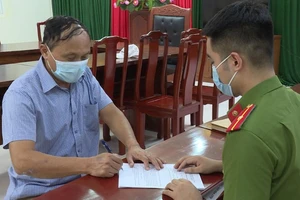 Giám đốc công ty trượt thầu quay qua tống tiền đối thủ 