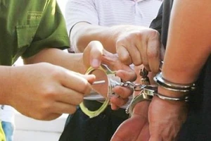 Cựu chủ tịch HĐND xã bị khởi tố vì gian lận trong bầu cử