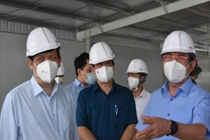 Bộ trưởng Bộ Y tế: “Trong 48 tiếng phải thiết lập xong khu điều trị hồi sức”