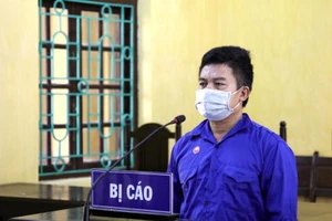 Phạt tù tài xế chống đối, gây ùn tắc chốt kiểm dịch