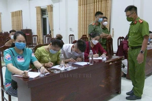 20 người tụ tập hầu đồng bị phạt gần 150 triệu đồng