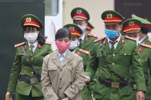 Phạt 15 năm tù cựu nữ trưởng đoàn thanh tra Bộ Xây dựng 