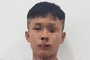 Cụ bà 83 tuổi bị cướp kẹp cổ giật dây chuyền vàng