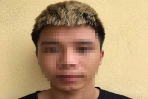 Thiếu niên 16 tuổi bị tố vào phòng trọ hiếp dâm nữ đồng nghiệp