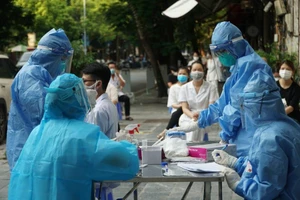 Tối 30-9: Thêm 7.940 ca mắc, TP.HCM bổ sung hàng ngàn F0 bằng test nhanh