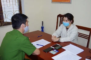 Giả giọng đàn ông lừa đảo 1 phụ nữ hơn 4 tỉ đồng