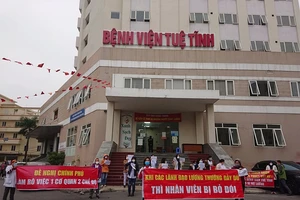 Nhân viên y tế ‘kêu cứu’ vì bị nợ lương, BV ‘xin’ Bộ Y tế hỗ trợ hơn 10 tỉ