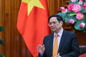 Thủ tướng: Cắt giảm ngay thủ tục mua thuốc phòng, chống COVID-19