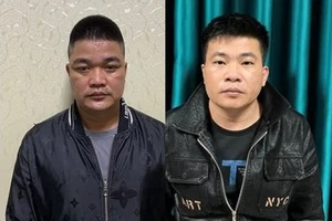 Công an phá 4 lớp cửa triệt phá ổ cờ bạc có 14 F0 ở Bắc Giang 