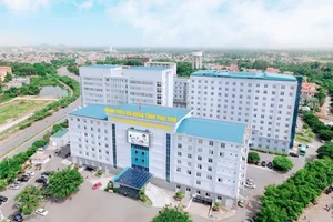 Một cán bộ y tế Phú Thọ nộp lại hơn 2 tỉ đồng nhận 'lót tay' từ Việt Á