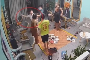 Công an tỉnh yêu cầu xác minh thêm và kỷ luật phó công an phường đánh dân 