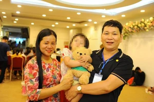 Hành trình tìm con của người đàn ông không có tinh trùng