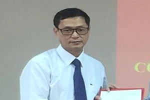 Khởi tố vụ án, bắt khẩn cấp Giám đốc CDC Hà Nội