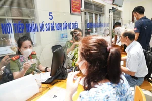 Từ 1-7, người dân đi làm hộ chiếu mẫu mới cần chú ý điều này