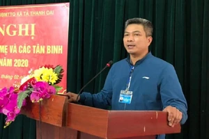 Chủ tịch xã ‘rút ruột’ quỹ chống dịch để tiếp khách, chi quà tết 