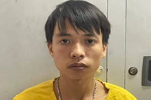 1 phụ nữ bị cháu trai hạ độc, giăng bẫy điện trước cửa nhà tắm