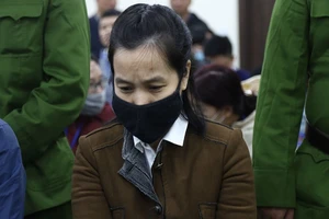 Lại hoãn xử vụ ‘siêu lừa’ câu kết nhân viên ngân hàng cuỗm hơn 433 tỉ đồng