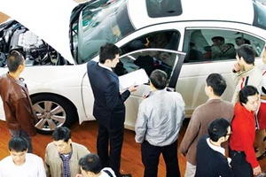 Họp kín về giá ô tô: Lợi ích người tiêu dùng ở đâu?