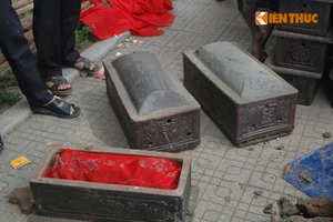 Phát hiện gần 200 bộ hài cốt trước cổng trường Đại học