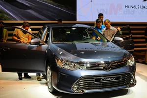 Giá xe Toyota tăng tới 55 triệu đồng từ 1/10