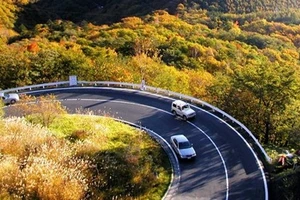 Kinh nghiệm lái xe số tự động lên đèo, xuống dốc (Bài 1)