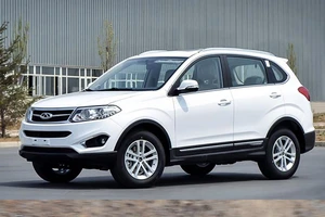 “Ngã ngửa” với 5 mẫu xe “nhái” kinh điển của Trung Quốc vừa trình làng