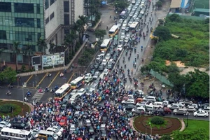 Tại đường giao nhau, xe nào được ưu tiên?