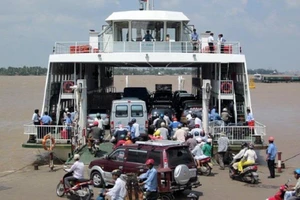 Xe nào được ưu tiên khi qua phà?