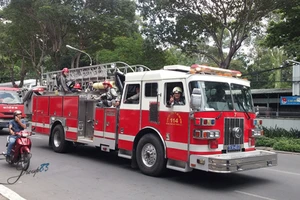 Không nhường xe ưu tiên, có bị giữ giấy phép lái xe?