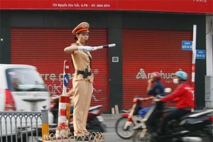 Cảnh sát giao thông sử dụng âm hiệu còi như thế nào?