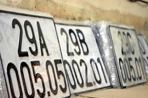 Sang tên xe cùng tỉnh có được giữ nguyên biển số cũ?