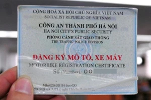 Dùng giấy tờ giả để làm giấy đăng ký xe, xử phạt thế nào?