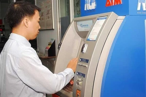 Ngân hàng cảnh báo chiêu lừa mới trên facebook