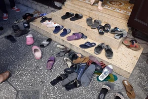 Câu chuyện mất đôi dép