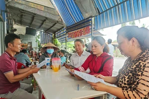 nền tái định cư