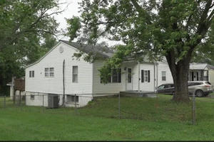 Cơ quan điều tra ở bang Tennessee (Mỹ) hồi tháng 5 phát hiện "trang trại máy tính" liên quan tới các nỗ lực quyên tiền cho chương trình vũ khí của Triều Tiên. Nguồn: NBC News