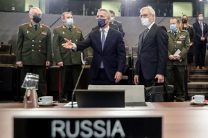 POLITICO: NATO cân nhắc xét lại chính sách đối với Nga