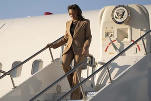 Nhà Trắng công bố báo cáo sức khoẻ của bà Harris, phía ông Trump nói gì?