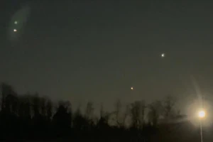 Bất đồng lưỡng đảng vụ UAV bí ẩn trên bầu trời Mỹ