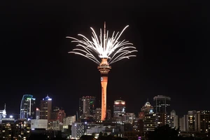 Màn pháo hoa và trình diễn ánh sáng chào đón năm mới 2025 tại TP Auckland (New Zealand). Nguồn: 1NEWS.CO.NZ