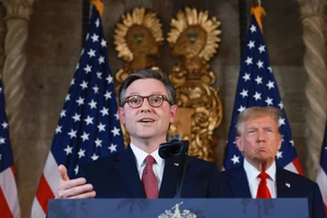 Bầu chủ tịch Hạ viện Mỹ: Ông Trump ủng hộ ông Mike Johnson tái cử, Cộng hoà vẫn lục đục